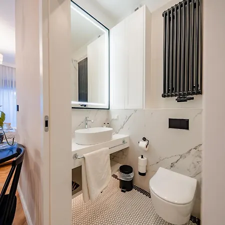 Kosciuszki - Parking, Aircon, Location - By Rentujemy Apartamento Cracovia